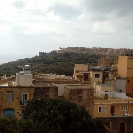 Harruba Flt 3 Triq Il Gudja *