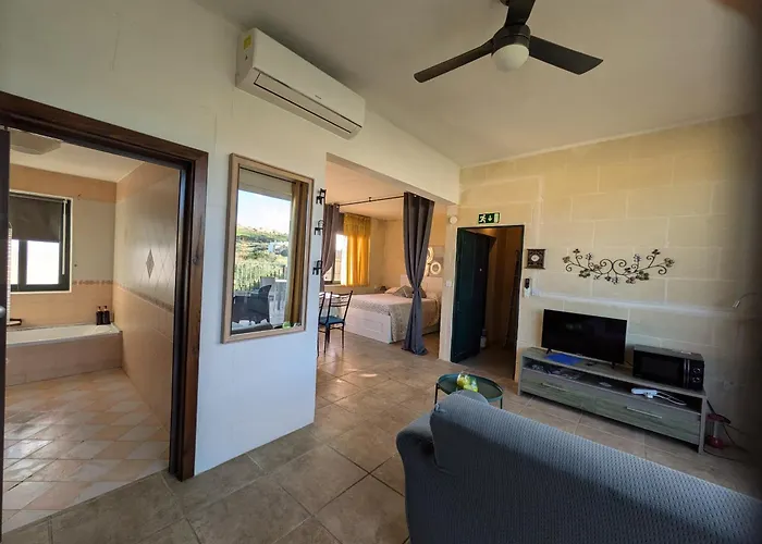 Harruba Flt 3 Triq Il Gudja *